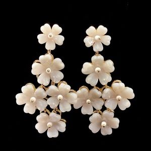 🆕 NWT Gold-Tone Flower Kite Drop Earrings